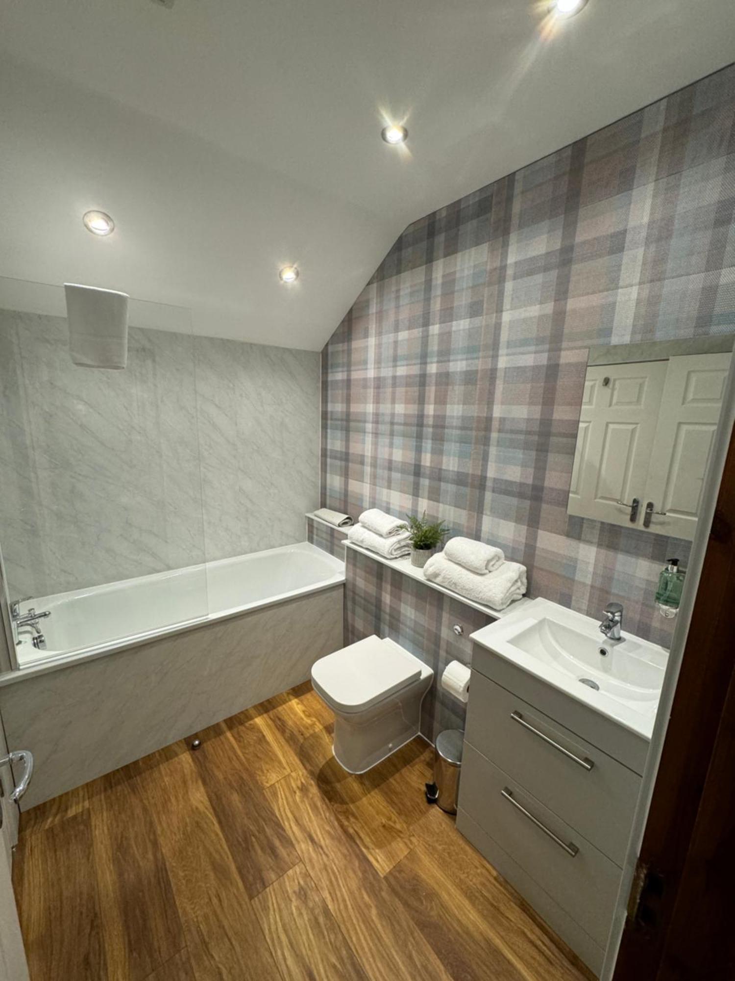 3 Sheraton Studios Fort William Exterior foto
